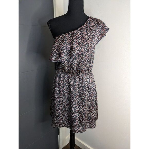 Free Generation Dresses & Skirts - Free Generation One‎ Shoulder Floral Dress with Ruffle - M Made in USA